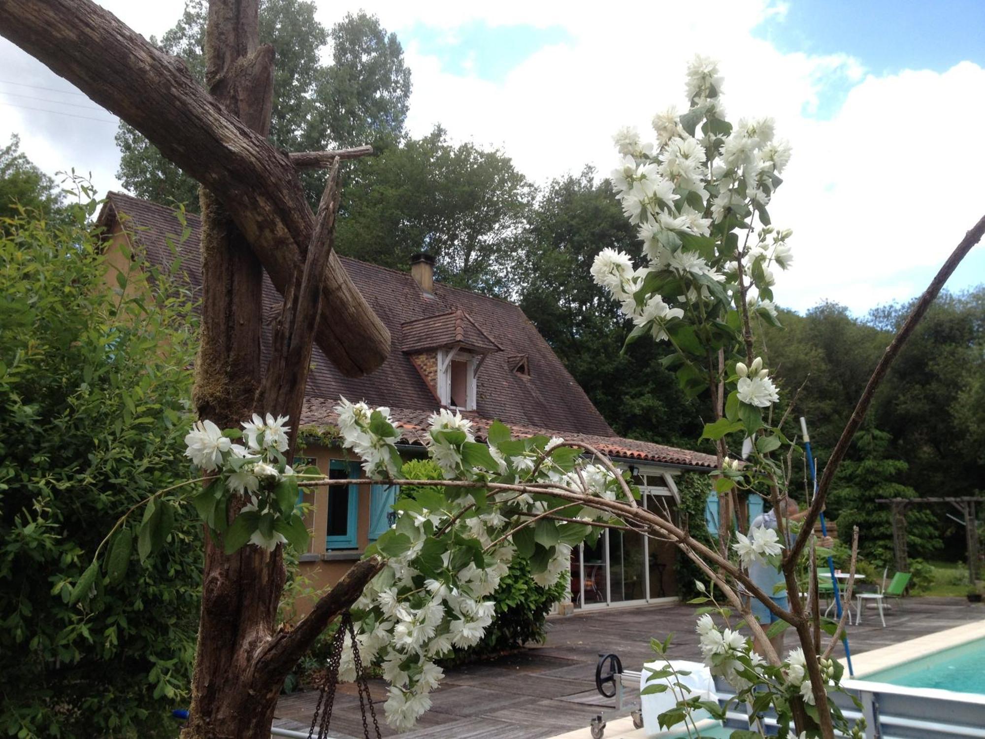 Maison d'Hôtes Le Moulin Pointu Sainte-Nathalène Exterior foto